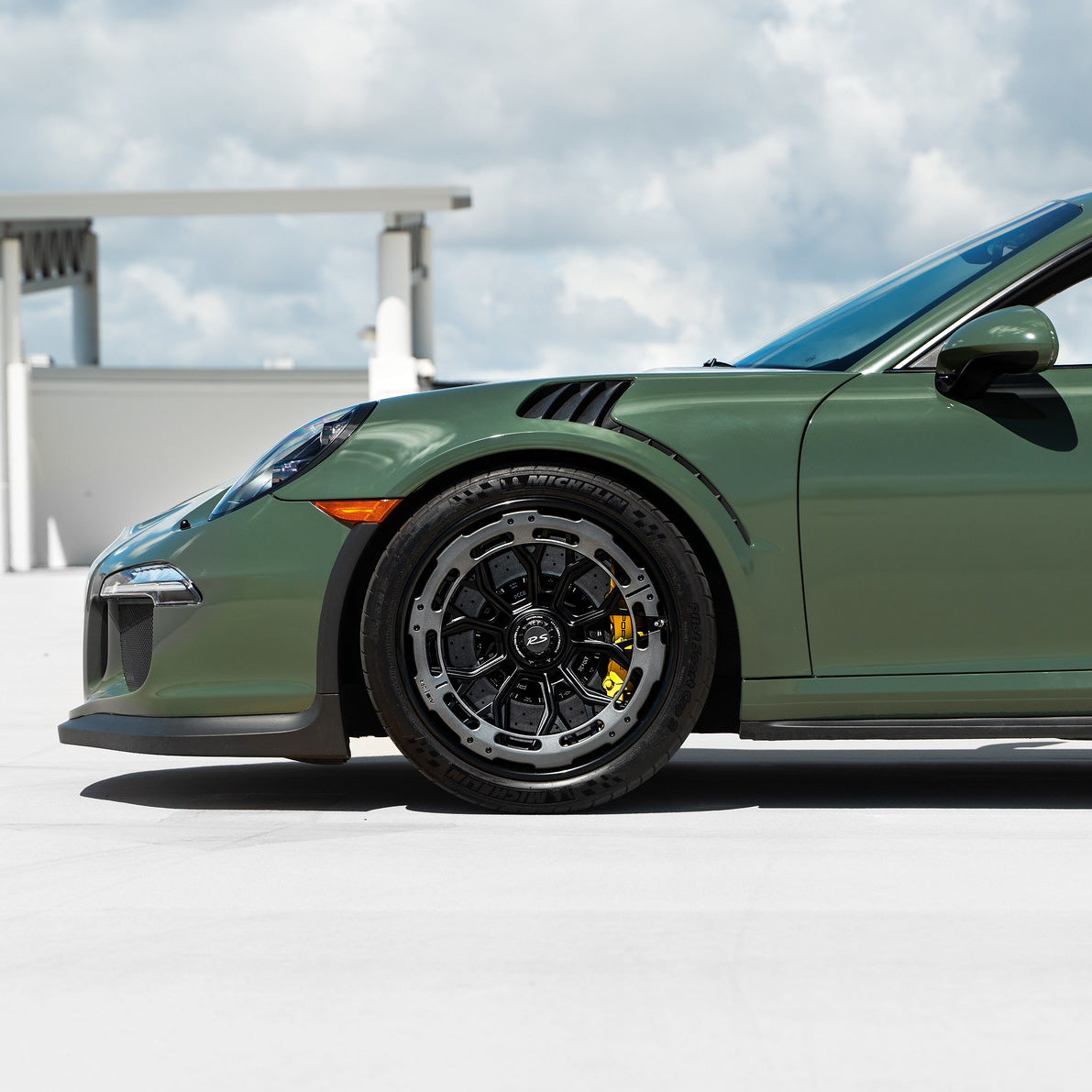 AL13 R80-109R Aerodisc Series Wheel