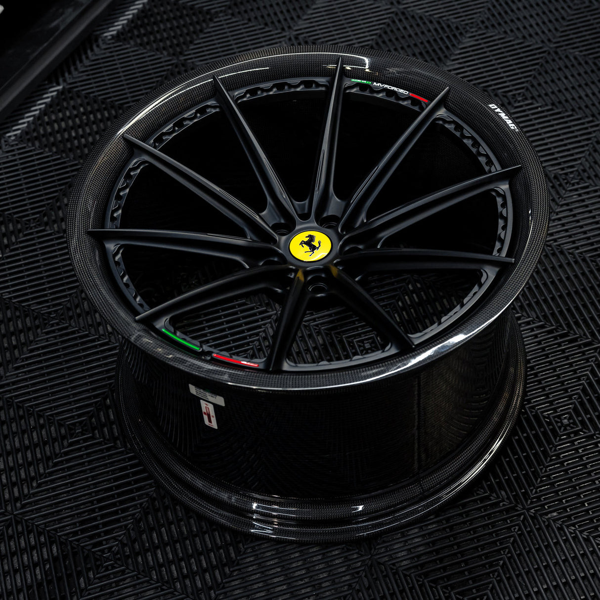 MV Forged SL-100 DYMAG Collection Carbon Wheel