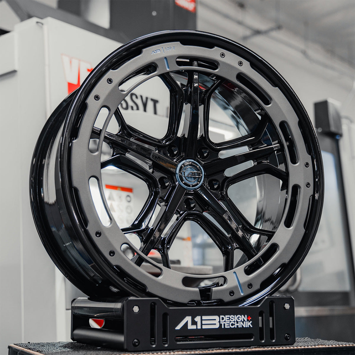 AL13 R140-109R Aerodisc Series Wheel