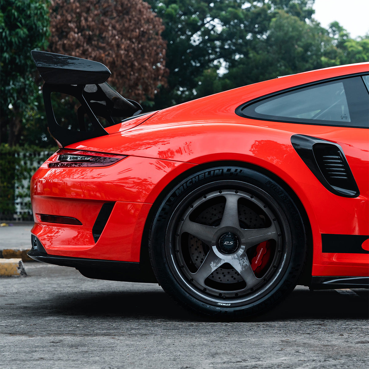 AL13 CF-C005R Carbon Series Wheel