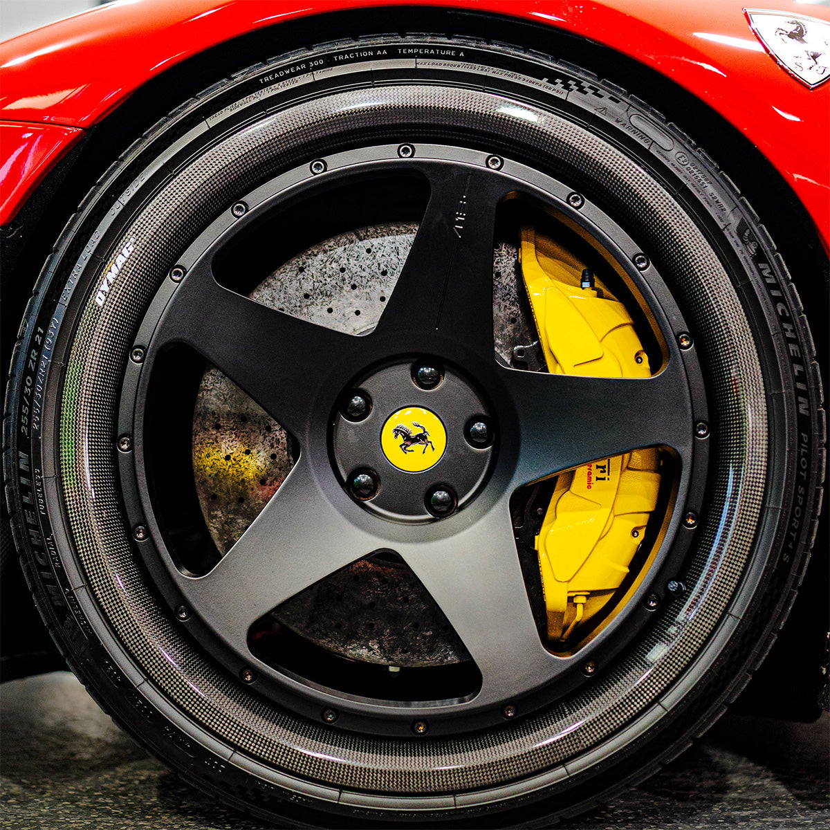 AL13 CF-C005R Carbon Series Wheel