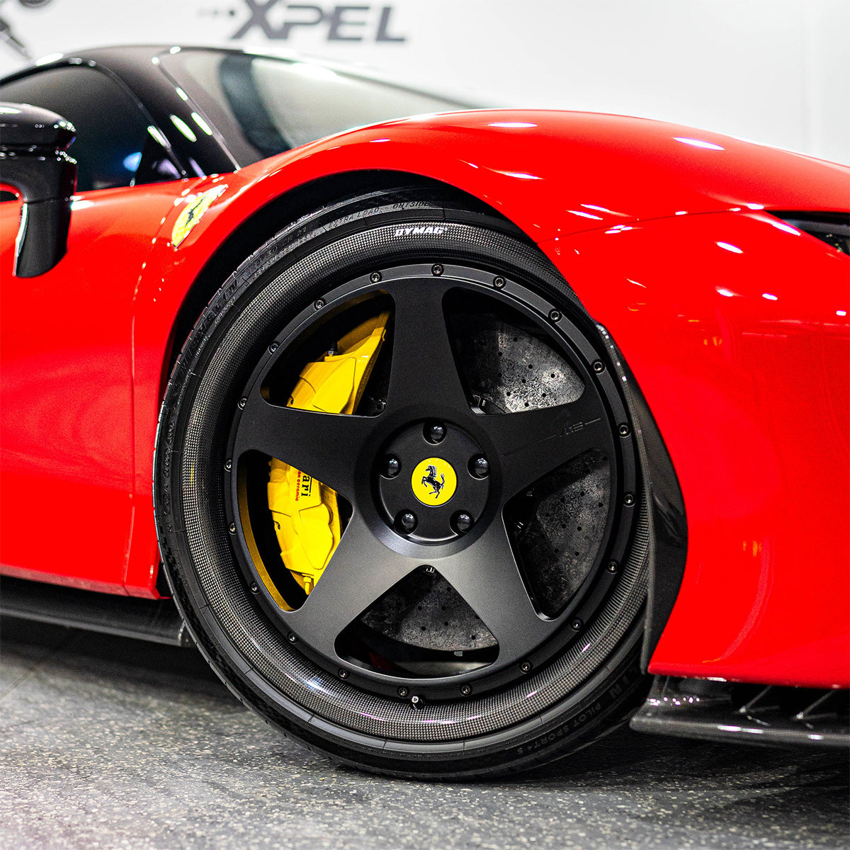 AL13 CF-C005R Carbon Series Wheel