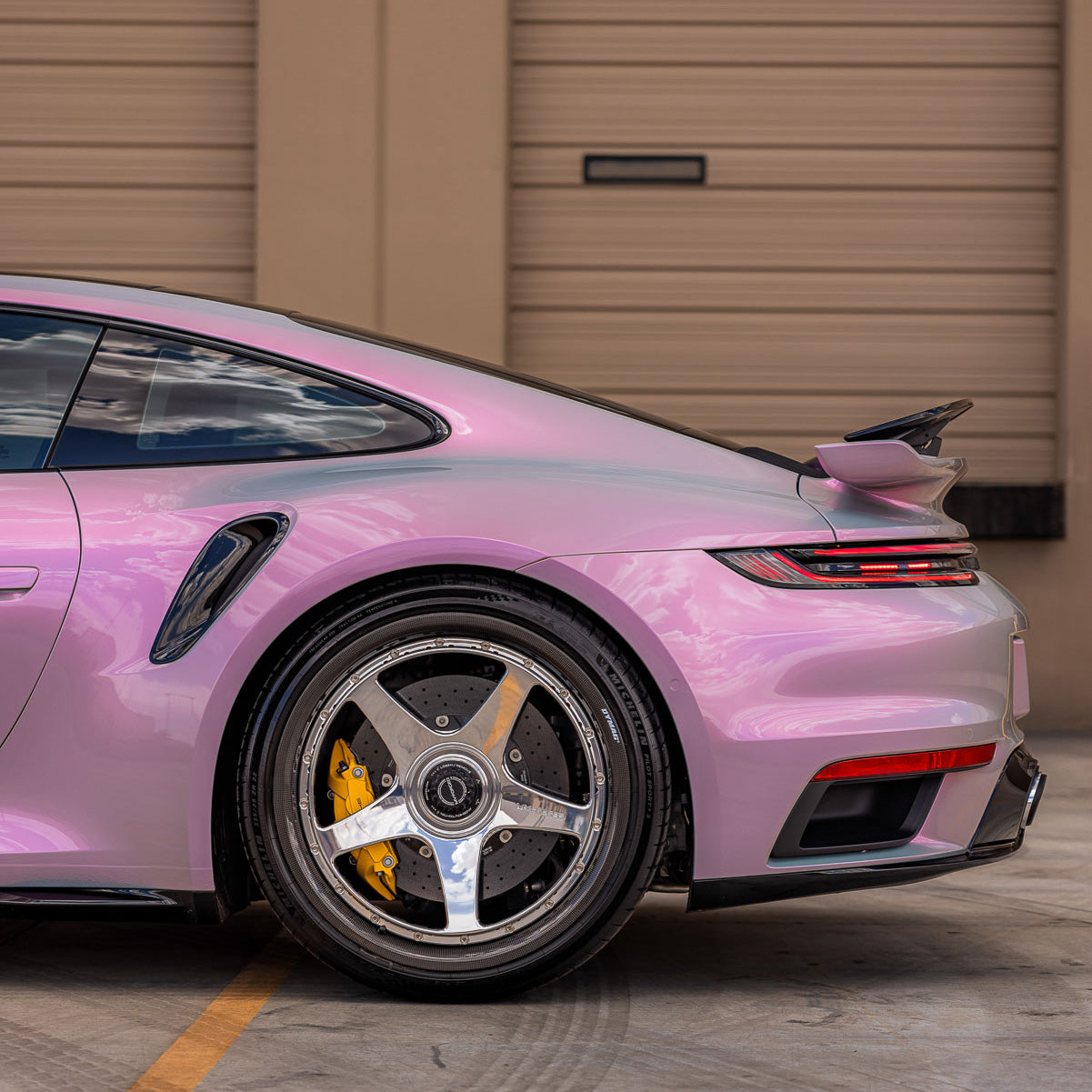 MV Forged MV5 DYMAG Collection Carbon Wheel