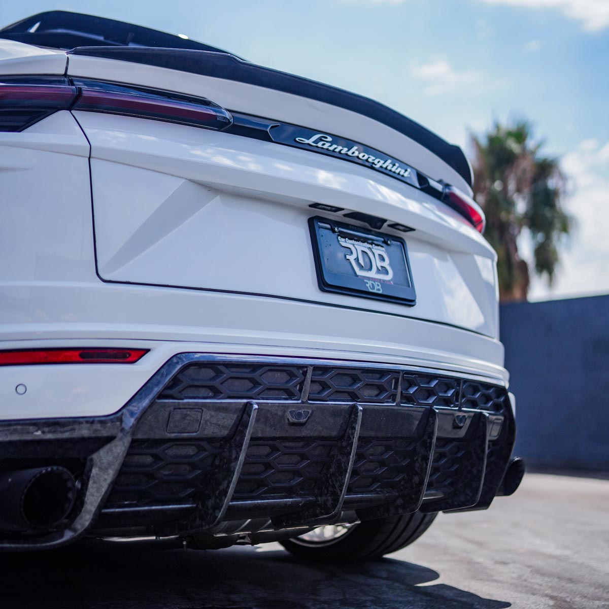 1016 Industries Lamborghini Urus Rear Diffuser (Trailer Package)