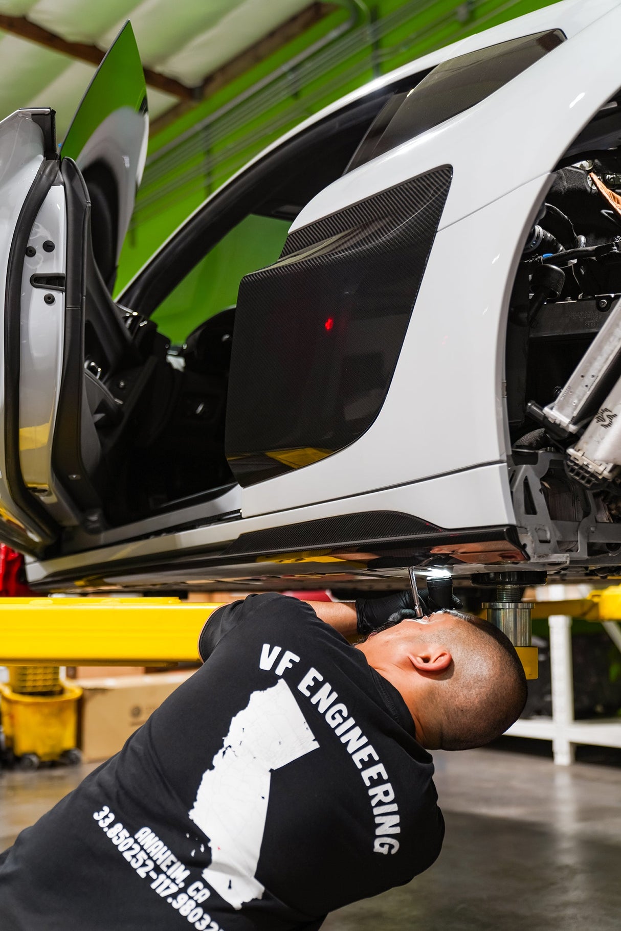 VF Engineering LMS Carbon Fiber Side Blades - 2016+ Audi R8