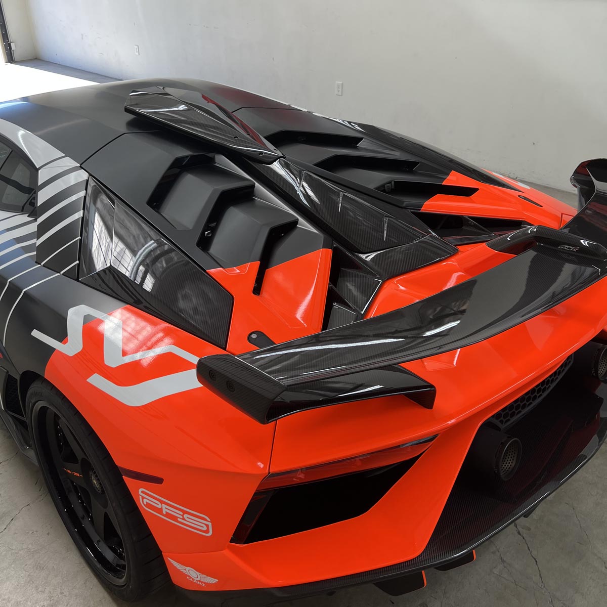 1016 Industries Lamborghini Aventador LP760 SVJ Roof Scoop