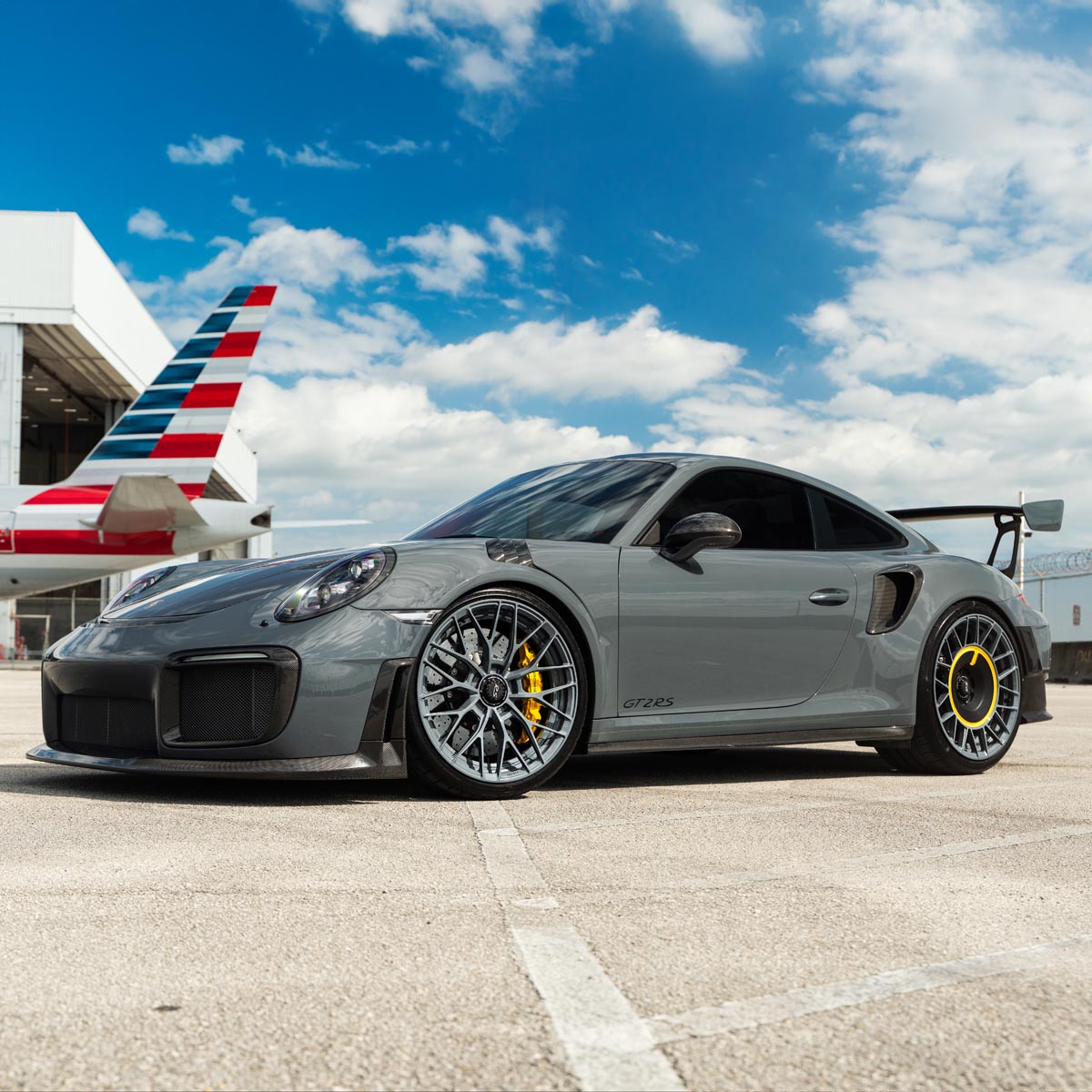 1016 Industries Porsche 991.2 GT2RS Side Skirts