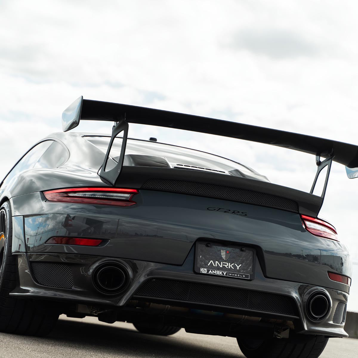 1016 Industries Porsche 991.2 GT2RS Wing Legs