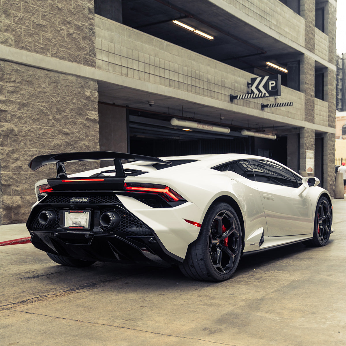 1016 Industries Lamborghini Huracan Tecnica Rear Wing & Base V2