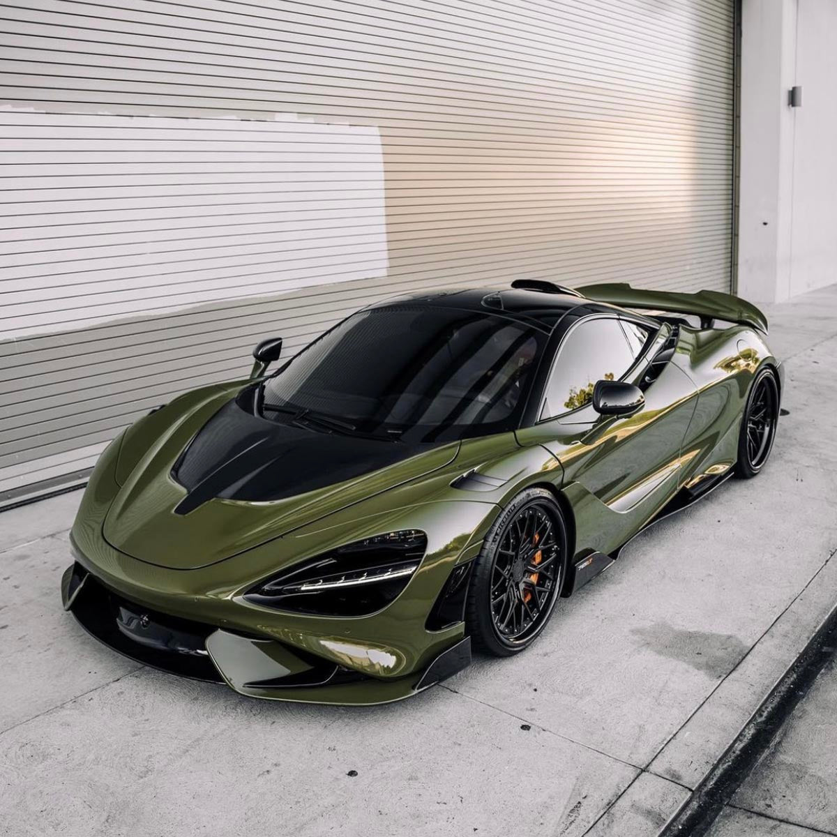 1016 Industries McLaren 765LT Race Hood