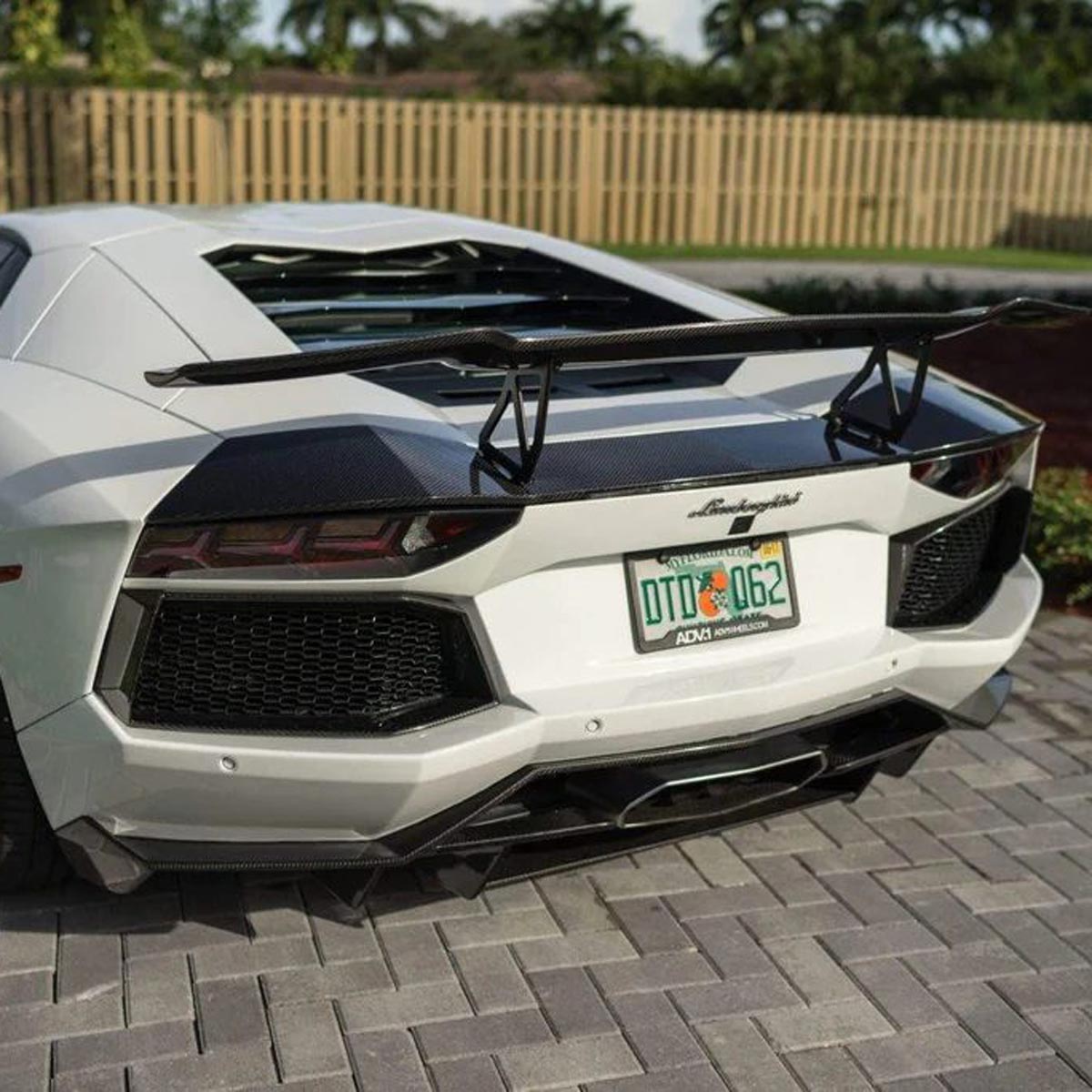 1016 Industries Lamborghini Aventador LP700 Rear Wing