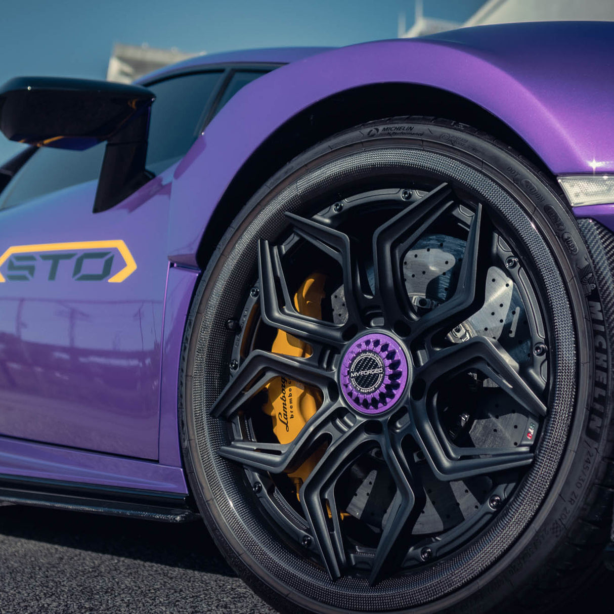 MV Forged MR-525 DYMAG Collection Carbon Wheel