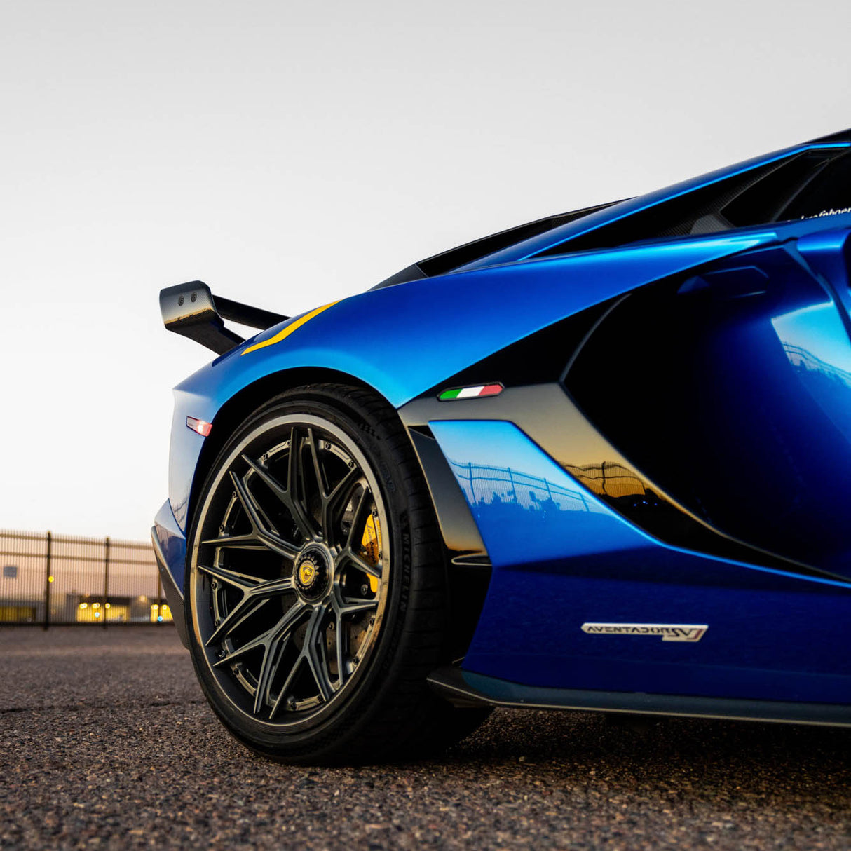 MV Forged MR-208CL DYMAG Collection Carbon Wheel