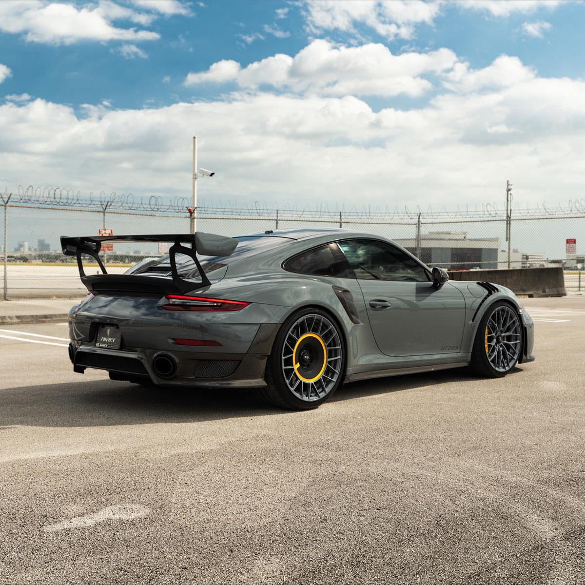 1016 Industries Porsche 991.2 GT2RS Wing Legs