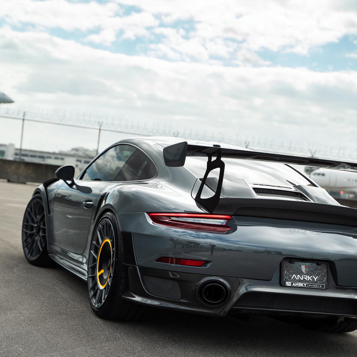 1016 Industries Porsche 991.2 GT2RS Wing Legs