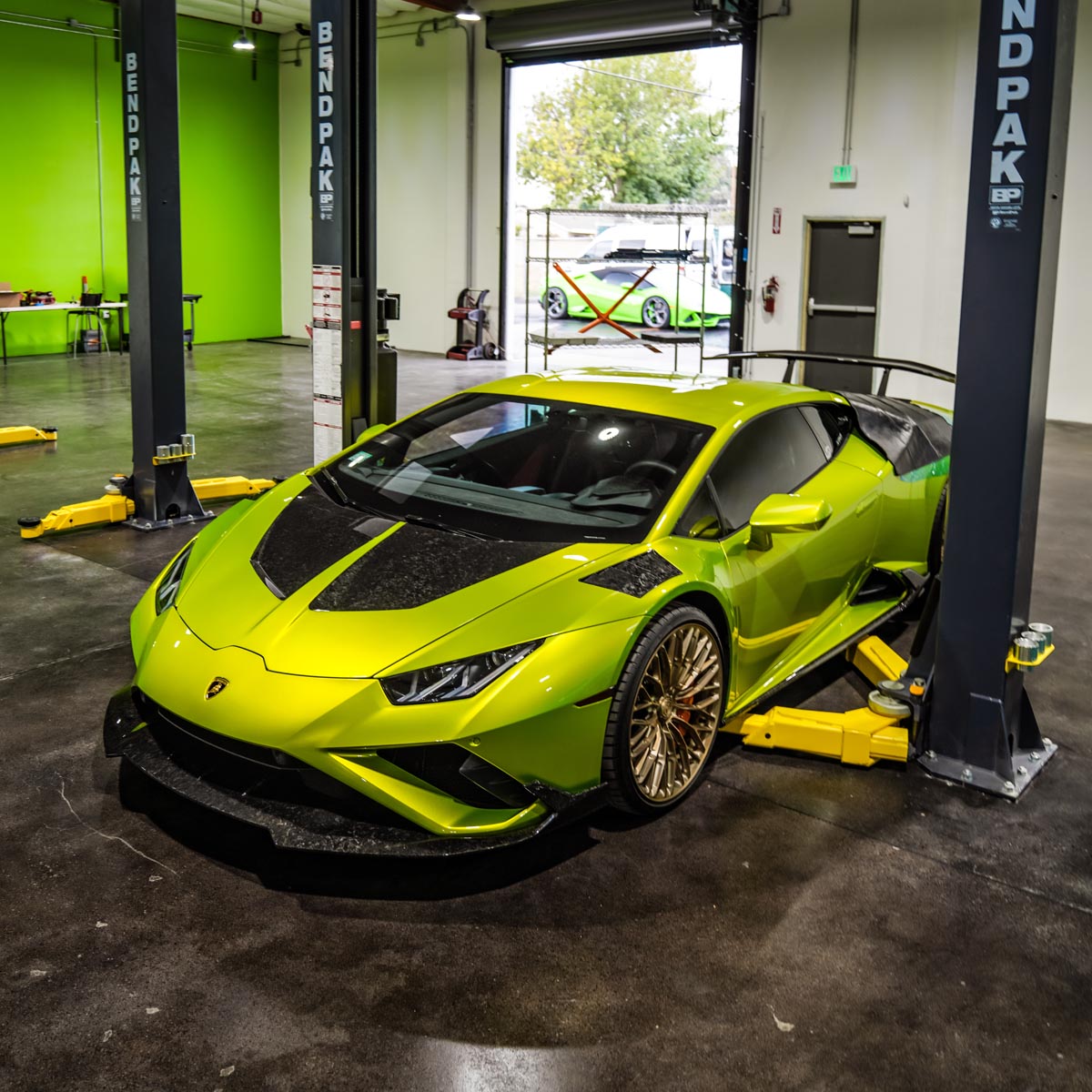 1016 Industries Lamborghini Huracan EVO Rear Wing & Base V2