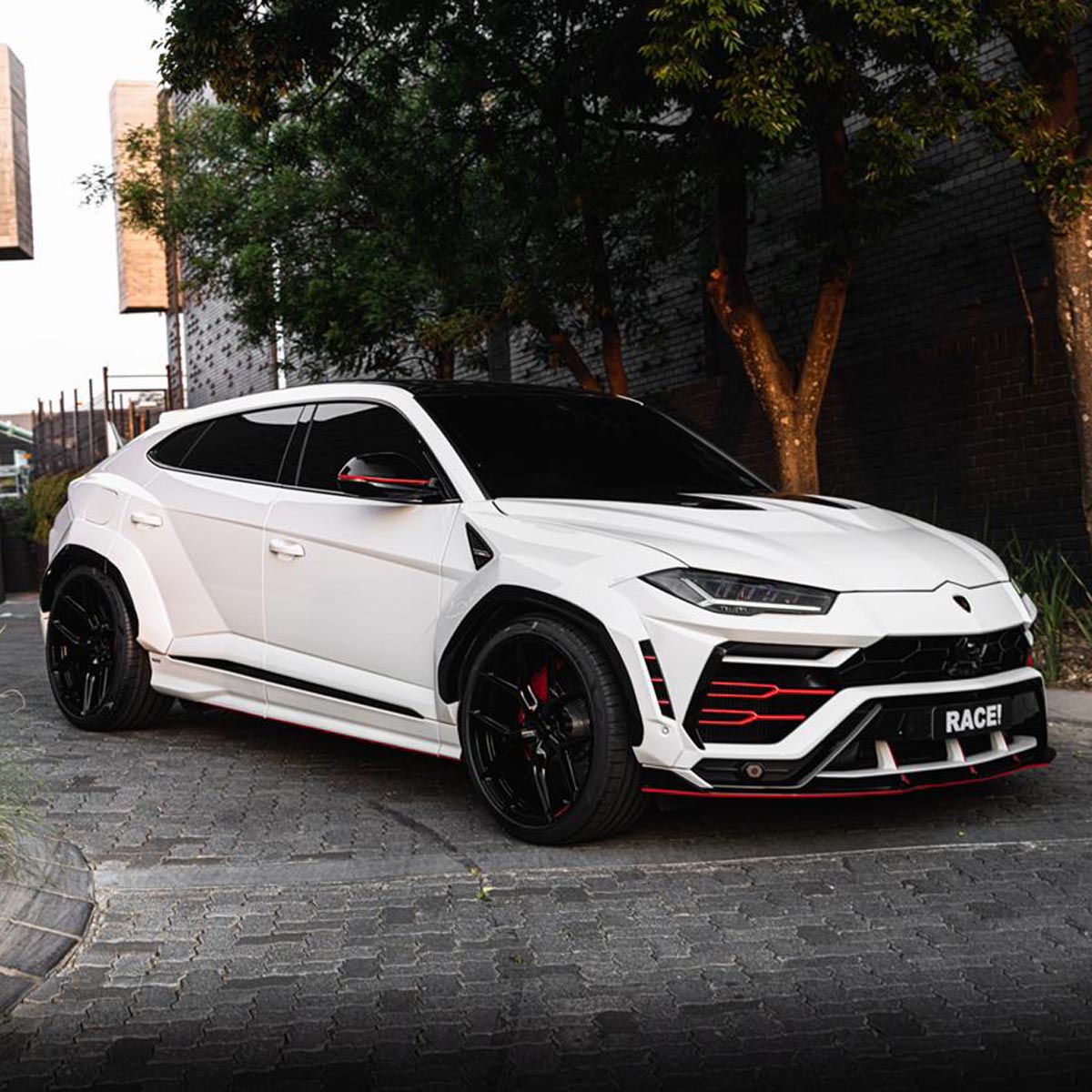 1016 Industries Lamborghini Urus Race Hood