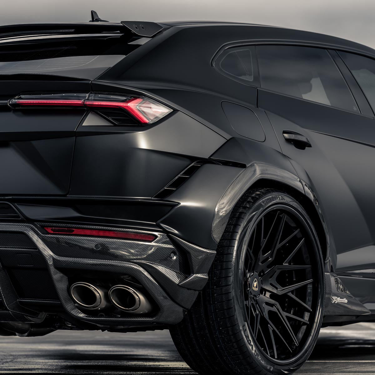 1016 Industries Lamborghini Urus S Vision Widebody