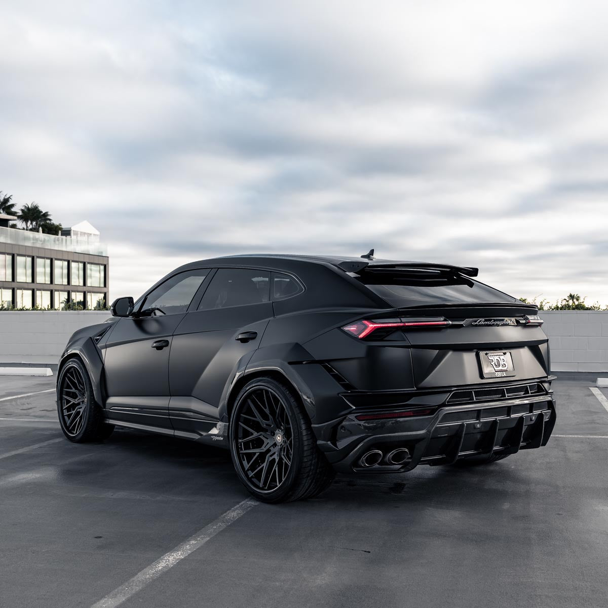 1016 Industries Lamborghini Urus S Rear Diffuser Upper Insert