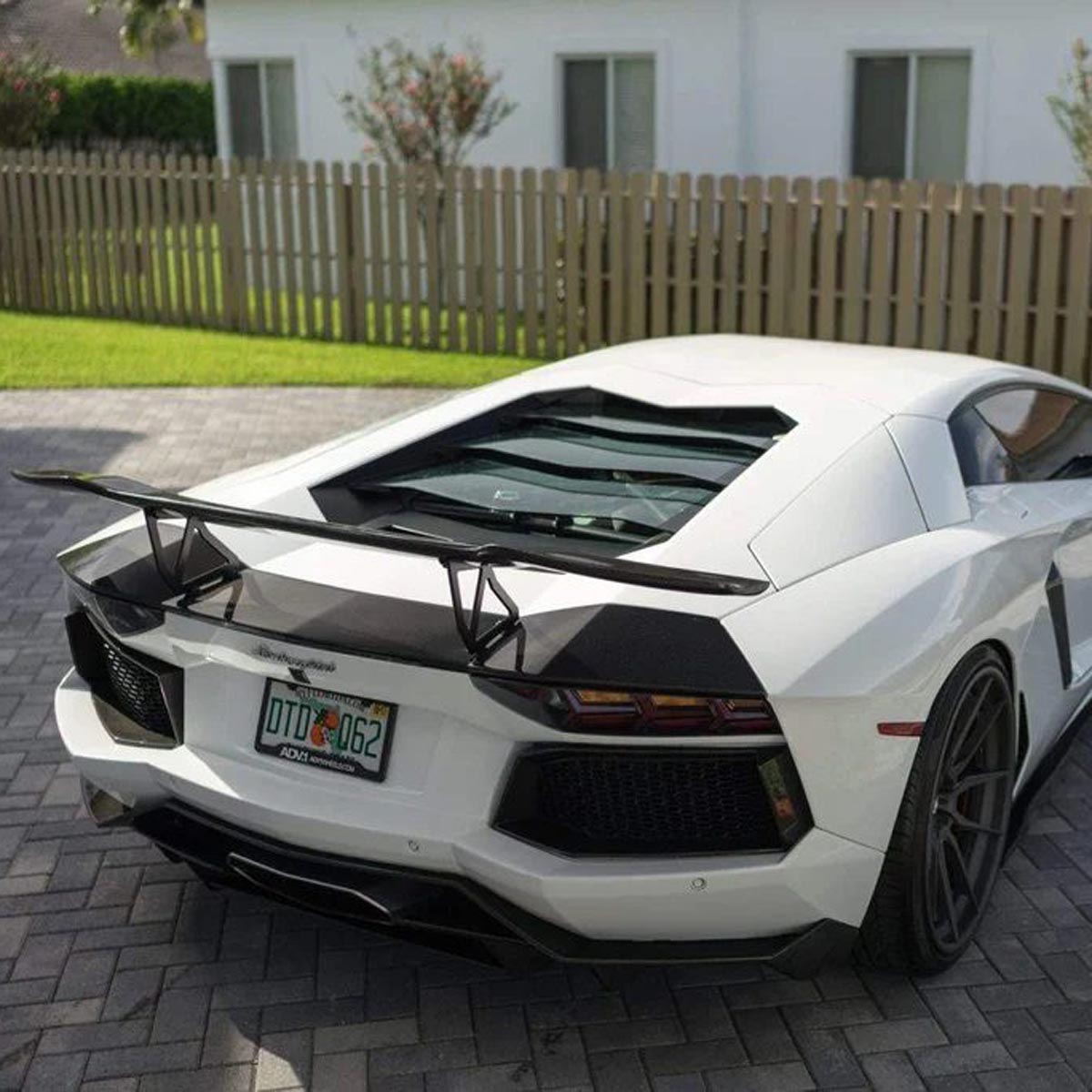 1016 Industries Lamborghini Aventador LP700 Rear Wing